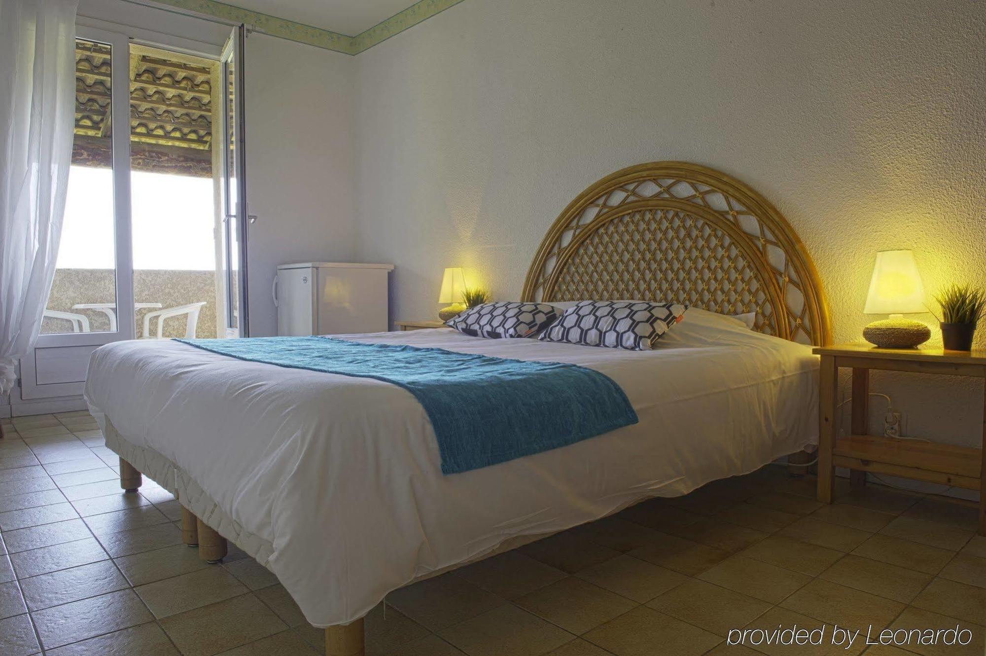 Azur Hotel Le Lavandou Exterior photo