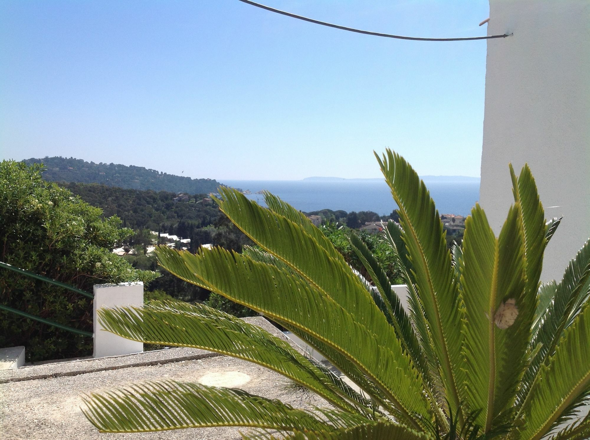 Azur Hotel Le Lavandou Exterior photo