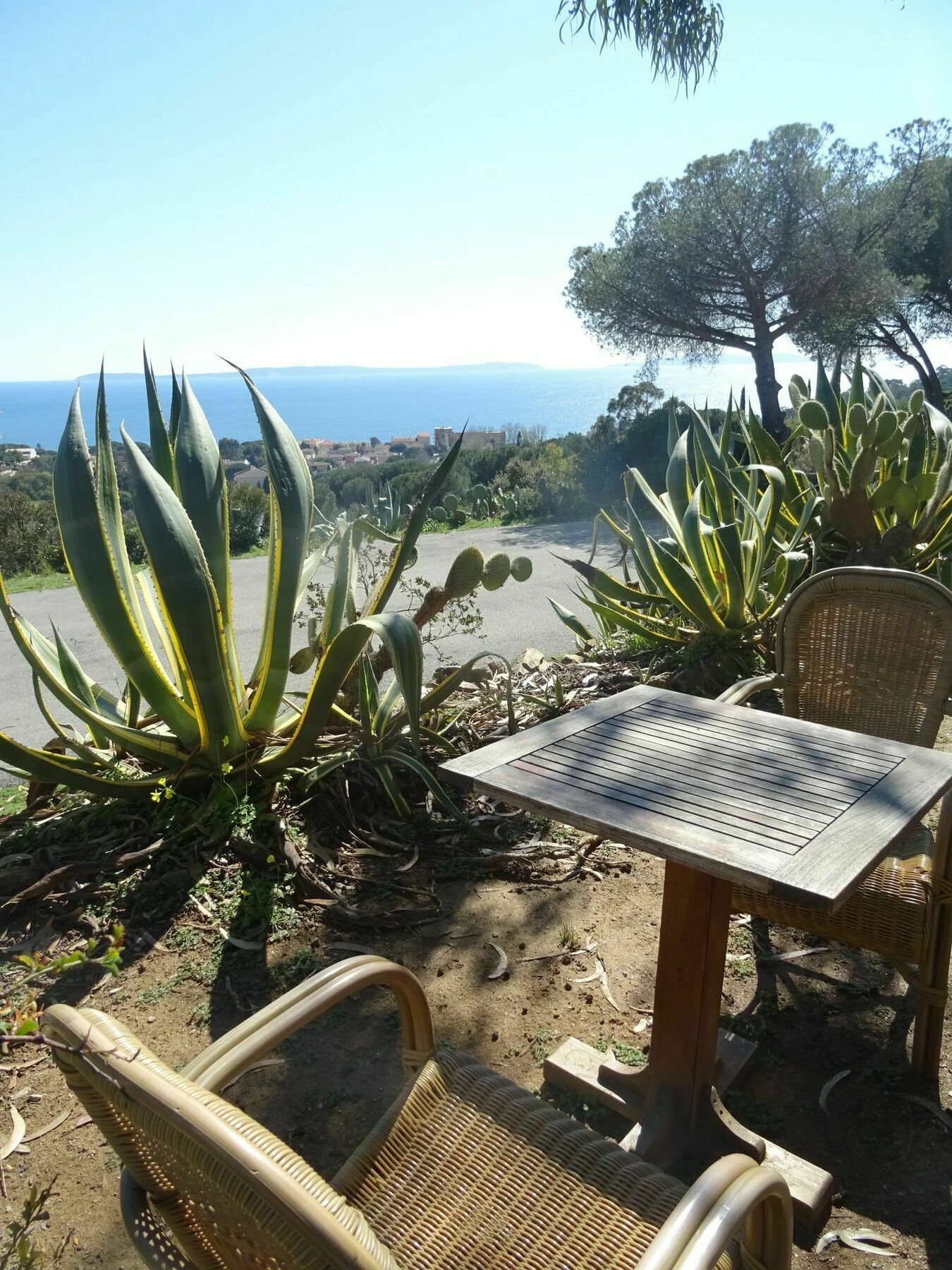 Azur Hotel Le Lavandou Exterior photo